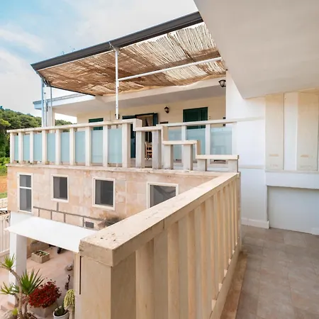 Διαμέρισμα Atenaion