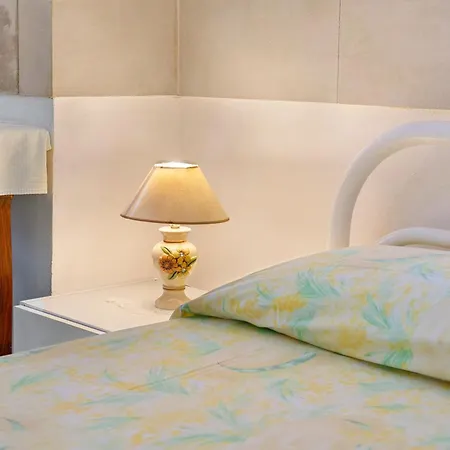 Atenaion Apartament Otranto