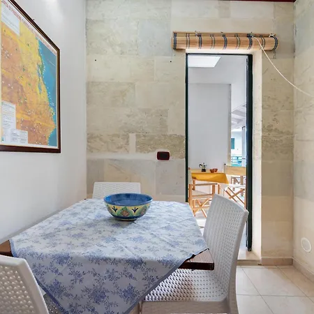 Atenaion Apartament Otranto