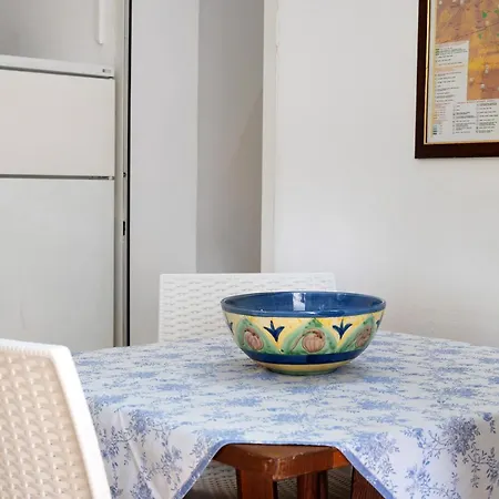 Apartament Atenaion *